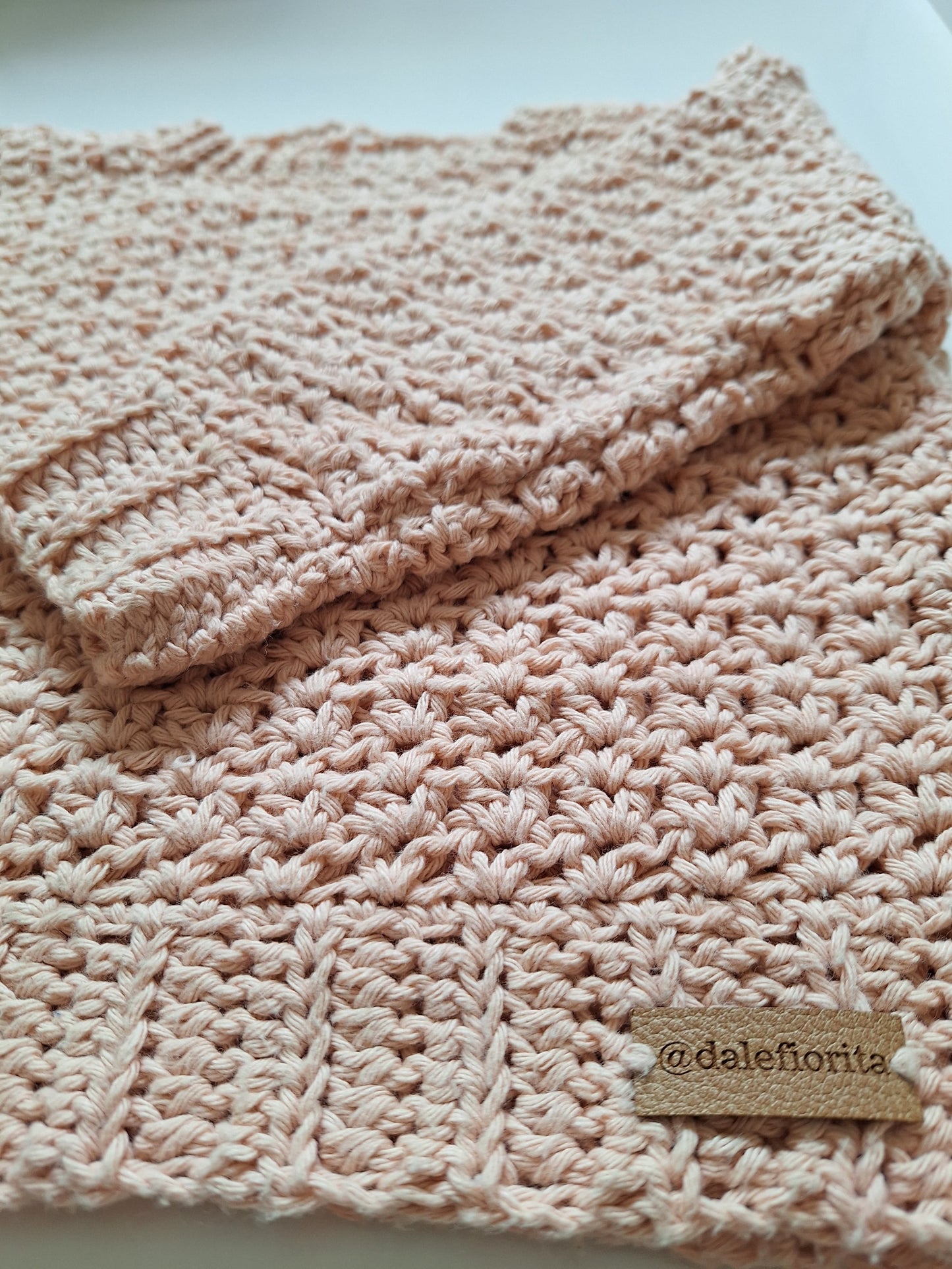 1. GUIA DE TEJIDO - SWEATER DALE FIORITA (Saga FIORITA)