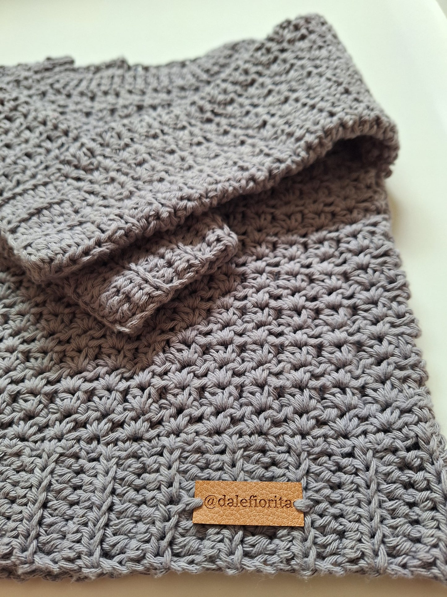 1. GUIA DE TEJIDO - SWEATER DALE FIORITA (Saga FIORITA)